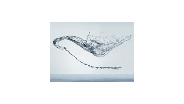 Immagine: Acqua. Raccolta fondi con scatti d'autore