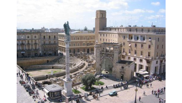 Immagine: Lecce, rifiuti: il Tar rigetta il ricorso di Confindustria. Semaforo verde al bando di gara