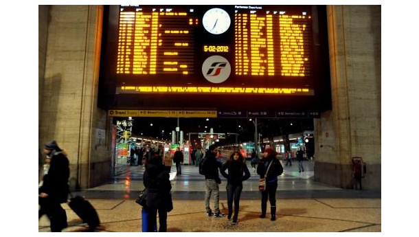 Immagine: Non togliete quel treno. La notte diventa troppo piccola