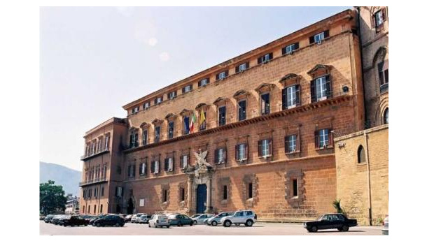 Immagine: Palermo, dopo Torino un altro caso di condizionatori limitati negli uffici pubblici
