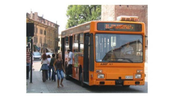 Immagine: Trasporto pubblico a Verona, si recupera sulle linee tagliate