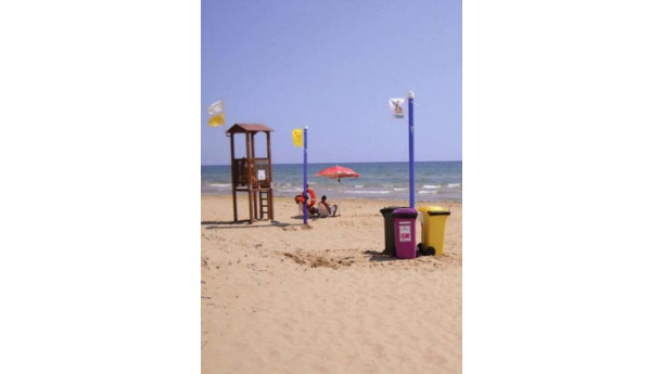 Immagine: Plastica. Corepla detta le regole dell’estate per mantenere spiagge e ambiente pulito