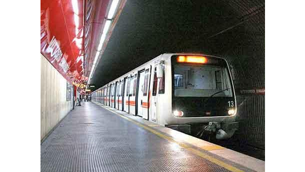 Immagine: Roma, Metro A: servizio limitato dall'11 al 25 agosto