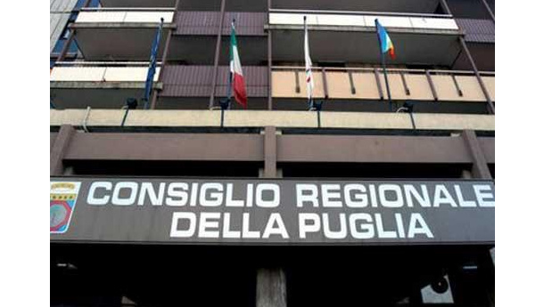 Immagine: Puglia, rifiuti e trasporti. Approvata la legge su servizi pubblici locali