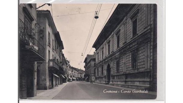 Immagine: I commercianti chiedono la commercializzazione della via centrale della città. A Cremona