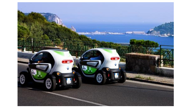 Immagine: Presentato a Napoli BEE, il primo mobility sharing elettrico d’Italia