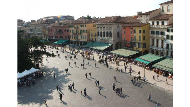 Immagine: Verona, blocco del traffico per domenica 16 settembre