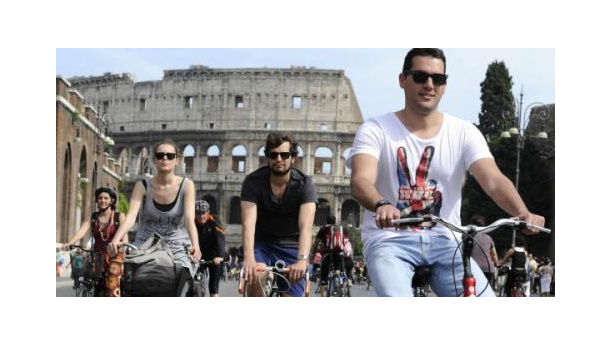 Immagine: Roma, piano ciclabilità nell'oblio e #Salvaiciclisti si mobilita