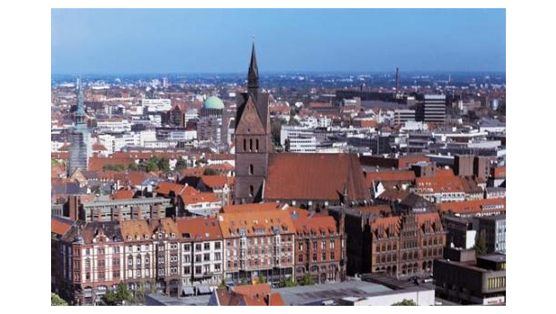 Immagine: Napoli: accordo con Hannover per promuovere la mobilità elettrica