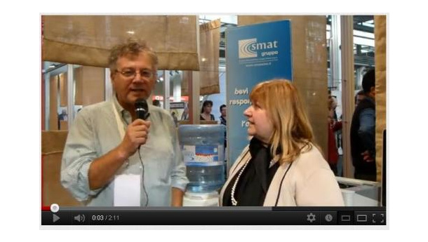 Immagine: Salone del Gusto, il fragore dell'acqua sfusa