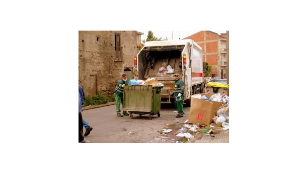 Immagine: Eolie, raccolta rifiuti in tilt, si rischia l'emergenza