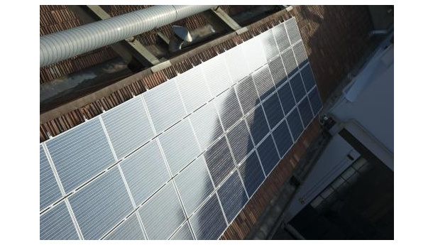 Immagine: Fotovoltaico al posto dell'amianto. Il dono del GSE al Gruppo Abele