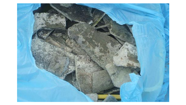 Immagine: Taranto, dopo tornado: pericolo per amianto e asbesto sbriciolato su aree Ilva e Statte