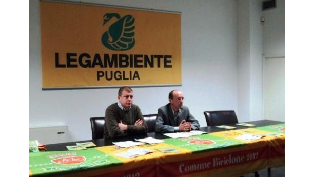 Immagine: Puglia, prima edizione di Comuni Bicicloni 2012 Legambiente Puglia: 