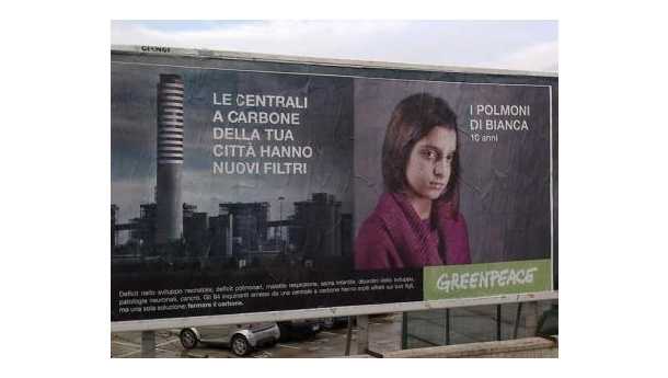 Immagine: Al via il processo sulla centrale Enel a carbone di Cerano a Brindisi. Presenti Wwf e Greenpeace