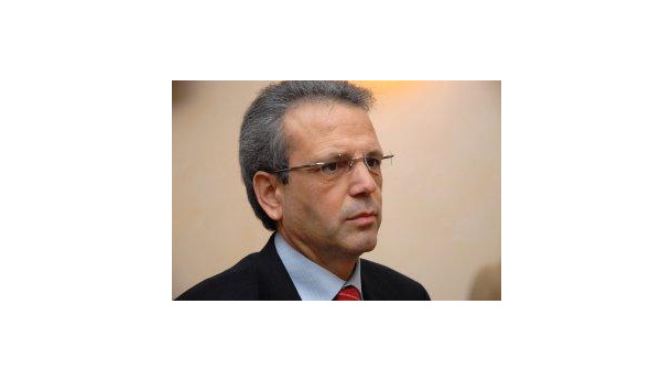 Immagine: Il punto sui rifiuti di Napoli, Sodano: «Mancano fondi e impianti, differenziata ferma a 320.000 cittadini»