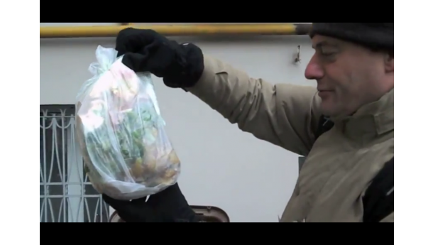 Immagine: Raccolta umido: a Milano i bidoni sono pieni - VIDEO ECO - versione integrale