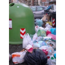 Immagine: Rifiuti, da Roma alla Calabria: l'Italia nella morsa dell'emergenza