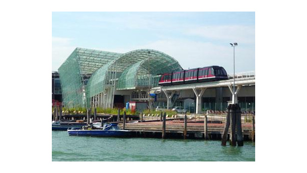 Immagine: Venezia, alla Provincia 1 milione e 300.000 euro in più per il trasporto pubblico locale nel 2013