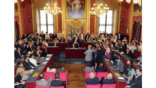 Immagine: Torino, approvata la mozione per sospendere il fermo degli Euro 3 in Ztl, aumentare pedonalizzazioni e zone 30