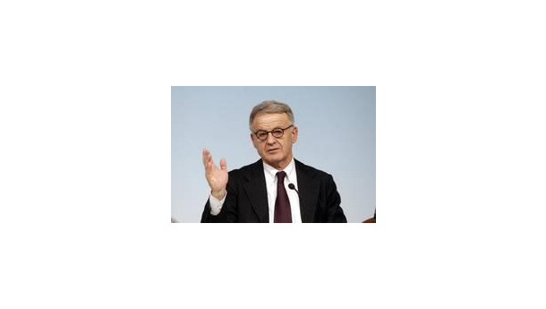 Immagine: Legge Ilva, i giudici accolgono l’eccezione di costituzionalità. Clini: “Si applichi comunque la legge”