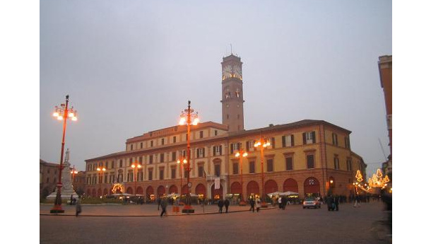 Immagine: Smog, blocchi del traffico: Forlì fa marcia indietro e revoca il provvedimento