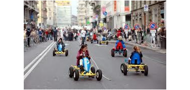 Saranno otto le DomenicAspasso milanesi 2013. La prima il 17 marzo