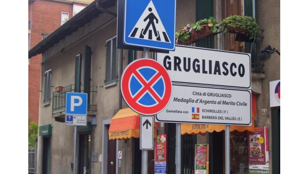 Immagine: Grugliasco, il Comune mette all'asta vecchie auto: 