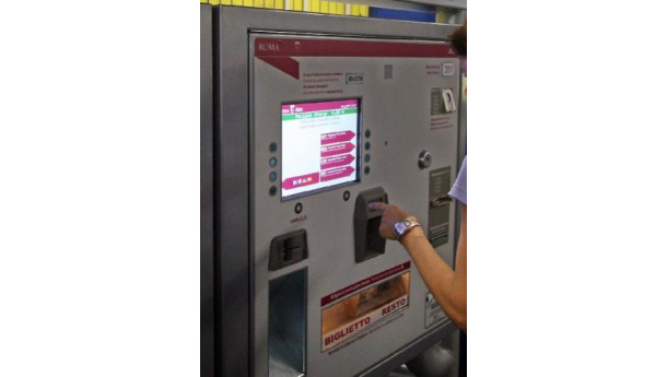 Immagine: Roma, niente biglietti dell'autobus nelle tabaccherie