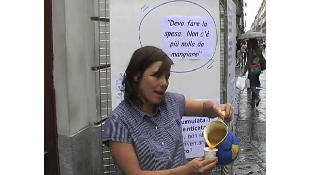 Immagine: Un frullato di rifiuti per riflettere su cibo e ambiente