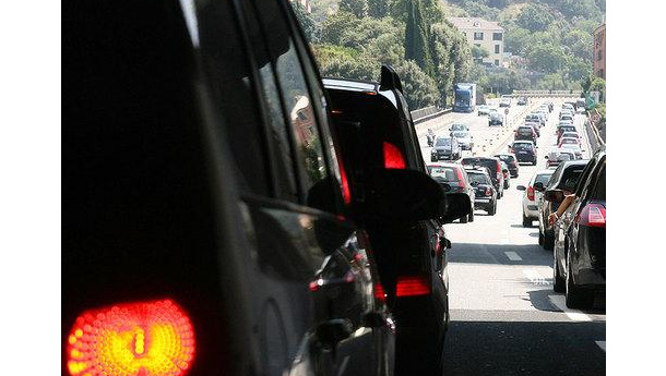Immagine: Smog a Palermo, ventinove vigili parte civile contro il Comune