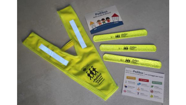 Immagine: Pedibus Milano, 24 le scuole primarie partecipanti