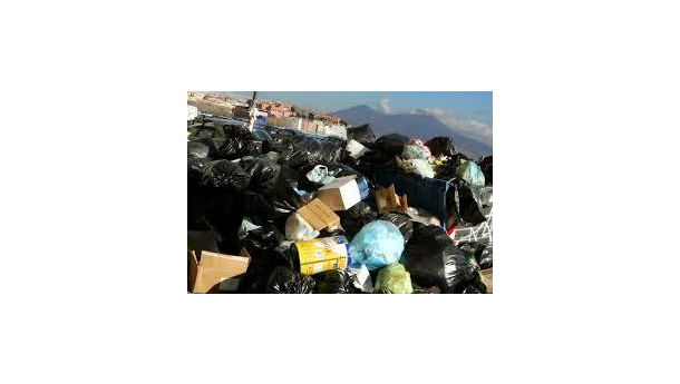 Immagine: Rifiuti in Italia: pochi servizi, tante spese