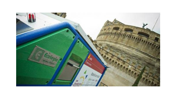 Immagine: Rifiuti, per il Conclave arrivano i compattatori solari