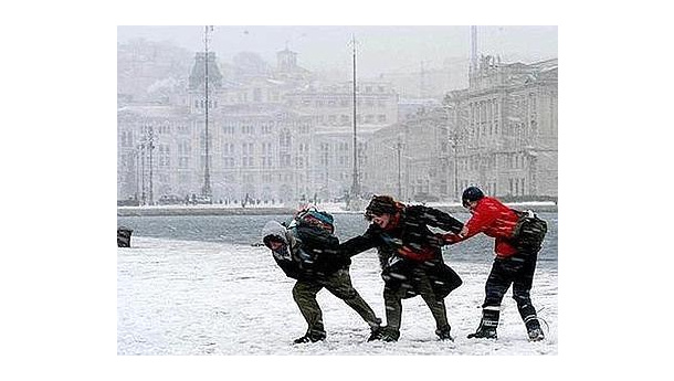 Immagine: Emergenza ghiaccio a Trieste: scuole chiuse martedì 26 marzo