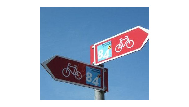 Immagine: Torino: la segnaletica del Bici Plan testata sulla ciclabile Pellerina-Vallette