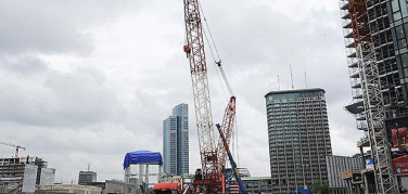 Milano, si monta la passerella Garibaldi-Varesine, chiuso 10 giorni tratto di Melchiorre Gioia. | video