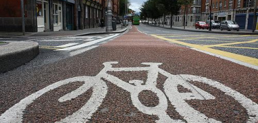 Bari, convegno internazionale sulla «mobilità ciclistica». La bici nelle città portuali di Puglia e Grecia