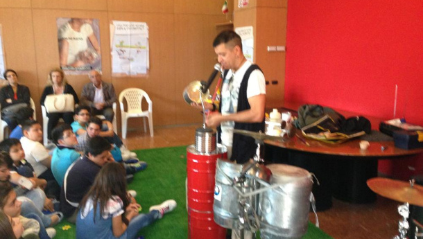 Immagine: Acciaio: Ricrea porta il riciclo nelle scuole con “Tu Come lo fai?”