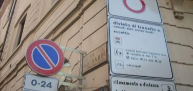 ZTL via Paolo Sarpi, il TAR da ragione ai negozianti e sospende la delibera del Comune