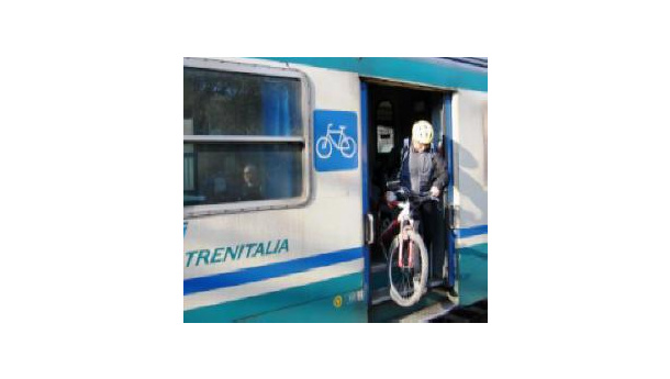 Immagine: Puglia, treno+bici. L'assessore Giannini: «Resta valido il precedente accordo»