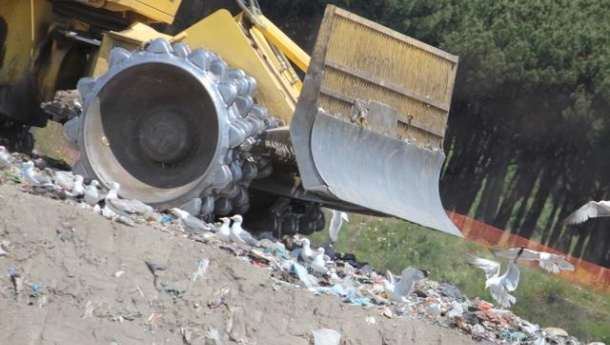 Immagine: Puglia, i rifiuti della provincia di Bari nelle discariche di Brindisi e di Trani