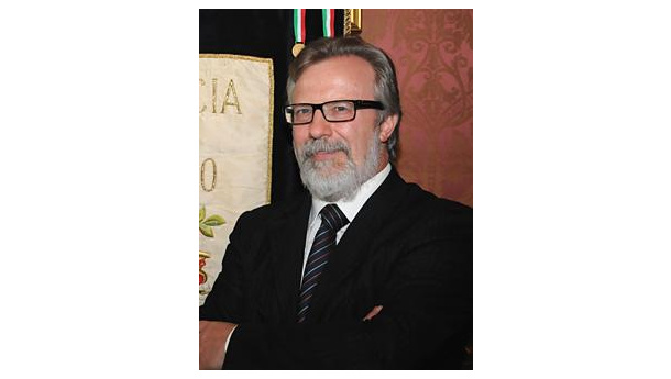 Immagine: Dopo i consorzi, il governo dei rifiuti in provincia di Torino | Intervista a Roberto Ronco