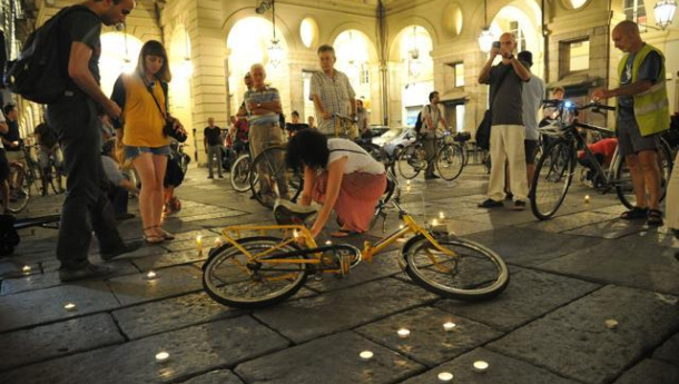 Immagine: Torino, giovedì 18 luglio il Bike Pride scende in piazza contro la strage di pedoni e ciclisti