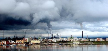 Taranto, tumori Ilva causa tabacco. Comune, Asl e Arpa: «Bondi ritiri il documento se contrario»