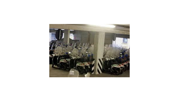 Immagine: Gli scooter elettrici svenduti dei Vigili di Milano