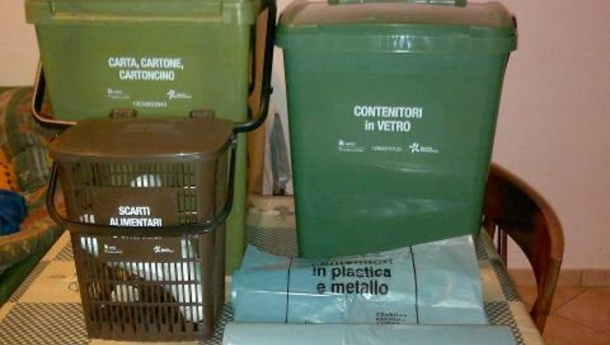 Immagine: Censis: i romani non sanno differenziare