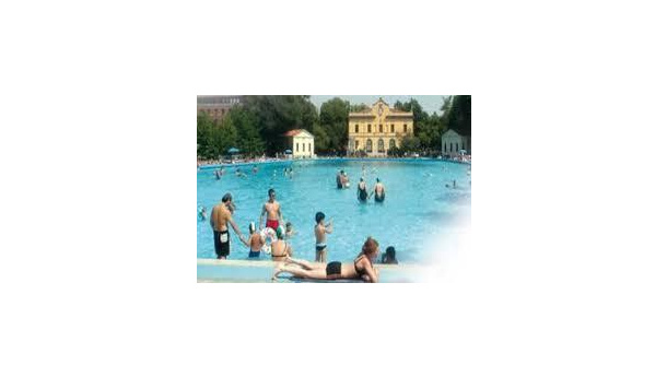 Immagine: Refrigerio estivo: tutte le piscine aperte d'estate a Milano