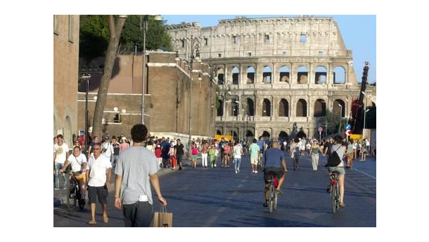 Immagine: Fori pedonali: a settembre serrata commercianti Via Merulana