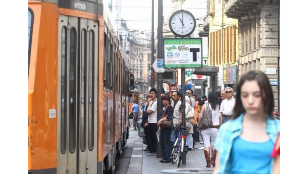 Immagine: Milano, aumento abbonamenti. Croci: 